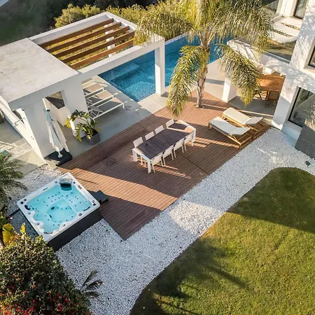 El Paraiso Cinema Gym Pool Lounge Parking Вилла