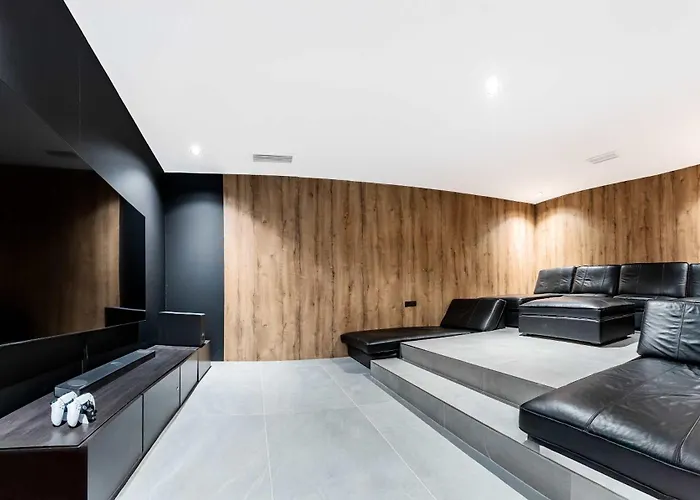 El Paraiso Cinema Gym Pool Lounge Parking Βίλα *