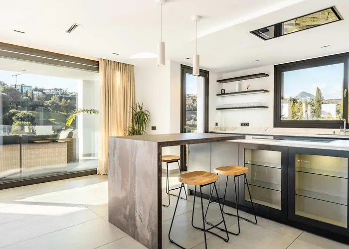 El Paraiso Cinema Gym Pool Lounge Parking Villa