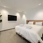 El Paraiso Cinema Gym Pool Lounge Parking Estepona